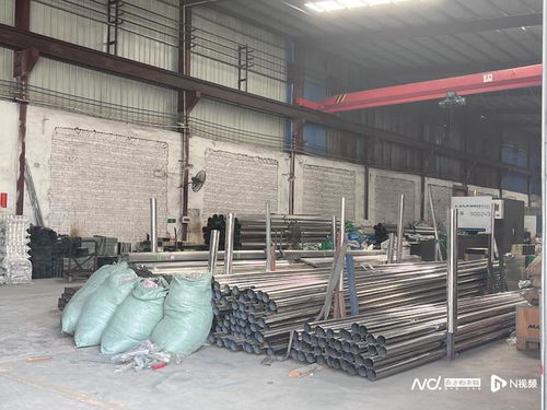 佛山一小区被工厂包围,常年弥漫臭气 环保部门 空气达标